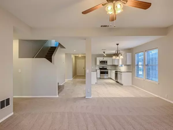 Cross Roads, TX 76227,9009 SAGEBRUSH TRL