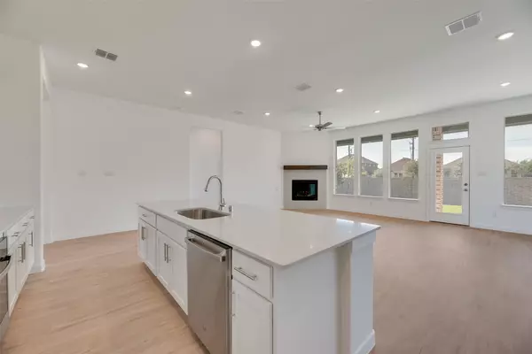 Little Elm, TX 75068,1604 Adams DR