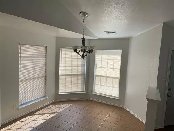 Fort Worth, TX 76131,6324 Geneva LN