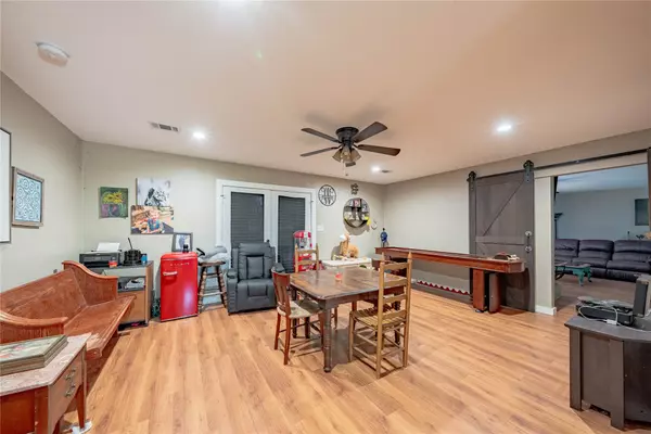 Athens, TX 75751,603 Mosley DR