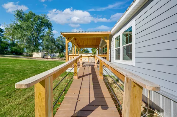 Frankston, TX 75763,21903 Boles RD