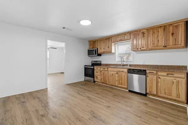 Denison, TX 75020,920 W Ford ST