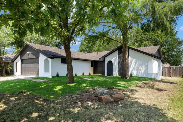 Denton, TX 76209,3808 Yellowstone PL