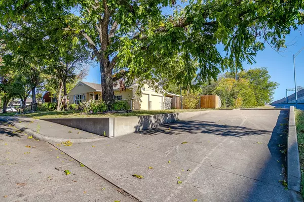 Fort Worth, TX 76133,3973 W Spurgeon ST