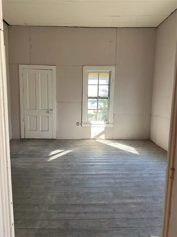 Mexia, TX 76667,512 S Mckinney ST