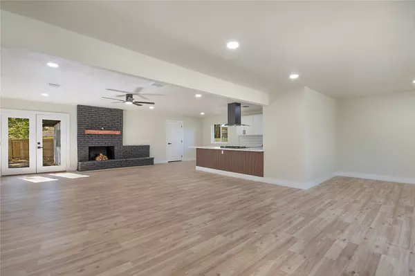 Dallas, TX 75232,1212 Willow Glen DR