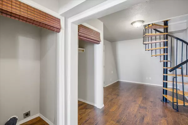 Granbury, TX 76048,2707 Austin DR