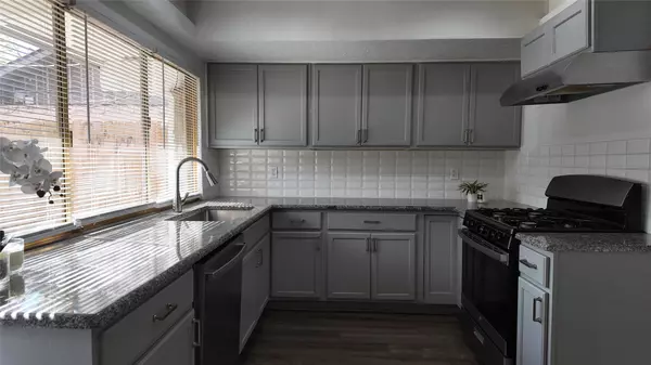 Grand Prairie, TX 75051,113 Harper CT