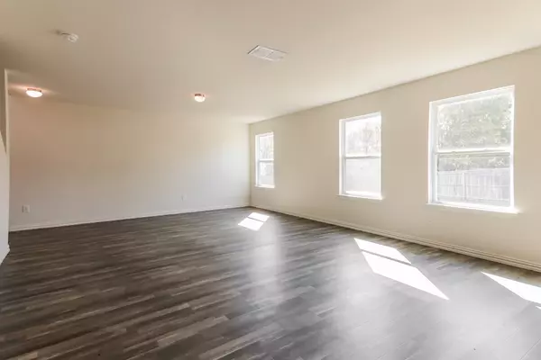 Sherman, TX 75090,1610 Linda DR