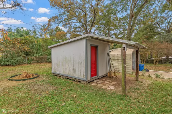 Minden, LA 71055,1205 Tillman DR