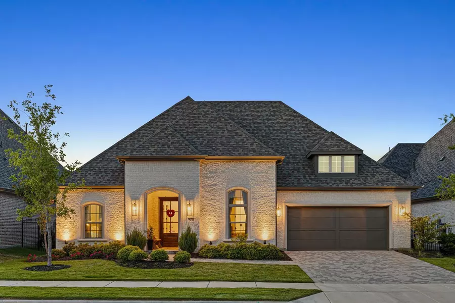 2430 Hawksbury CT, Celina, TX 75009