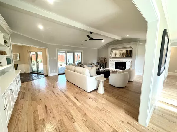 Dallas, TX 75214,6129 Glennox LN