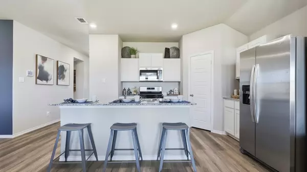 Cleburne, TX 76033,553 MARSH ST