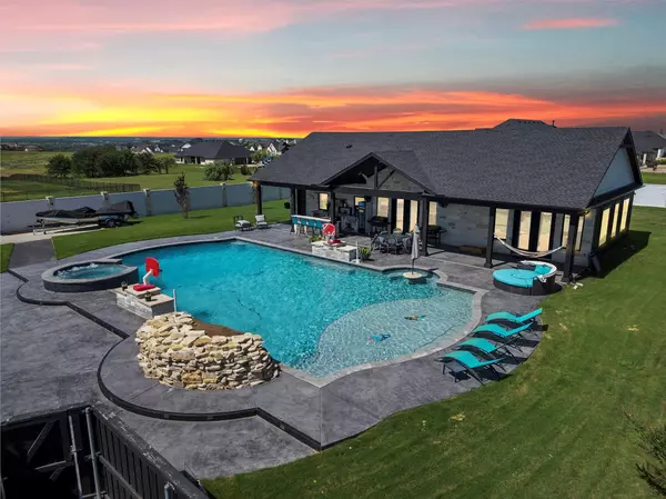 12012 Bella Vino DR, Fort Worth, TX 76126