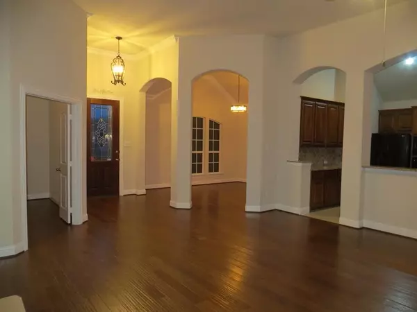 Sachse, TX 75048,6912 shady view CT