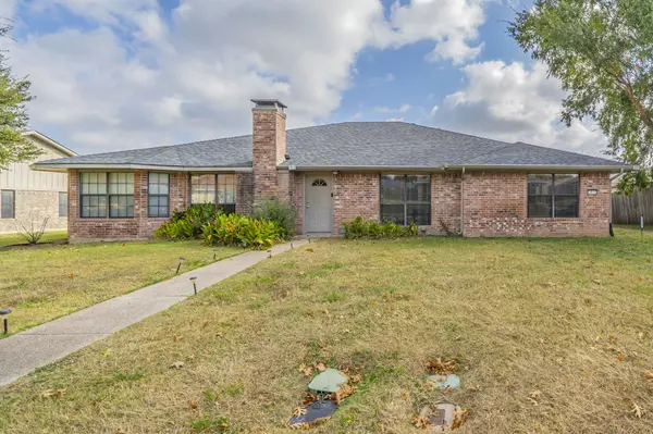 1913 Teton TRL, Lewisville, TX 75077