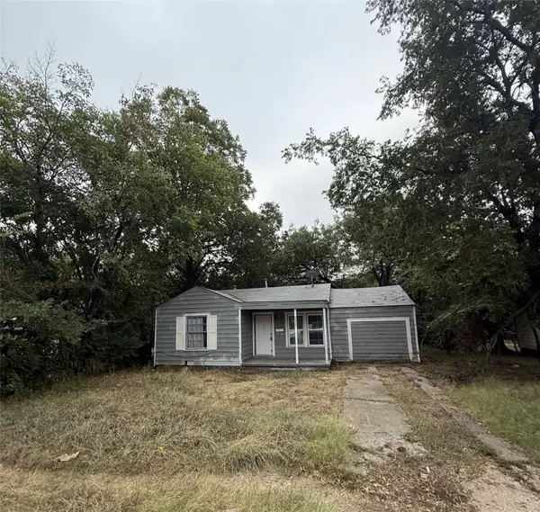 3532 Pioneer ST, Fort Worth, TX 76119