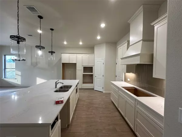 Lorena, TX 76655,130 Lasso LOOP