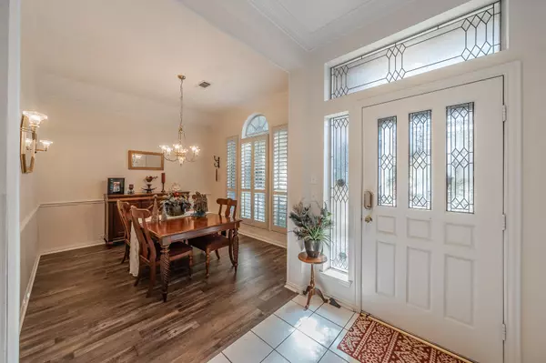 Bedford, TX 76021,2305 Bridgeton LN