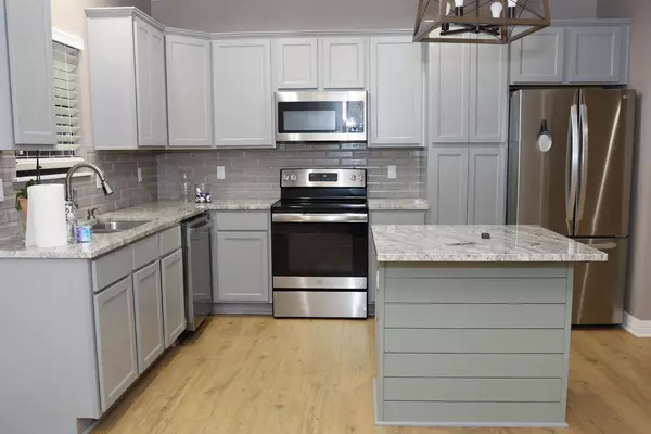 Benton, LA 71006,901 Lee ST