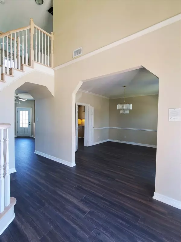 Irving, TX 75063,7420 HILLSHIRE