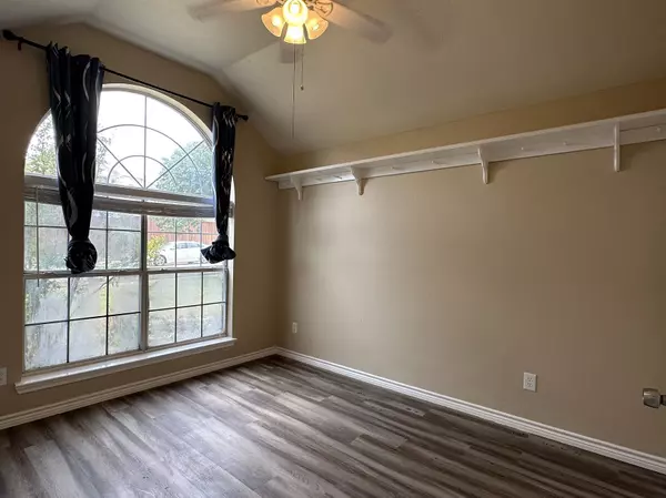 Plano, TX 75025,2513 Plentywood DR