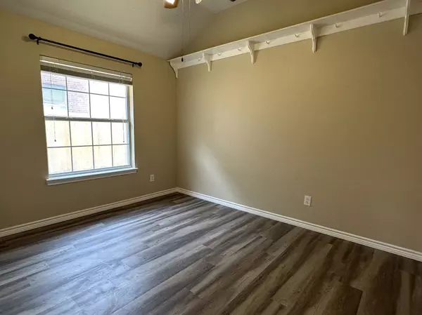 Plano, TX 75025,2513 Plentywood DR