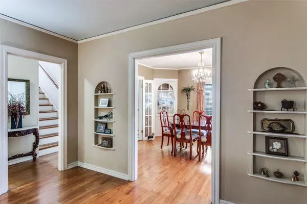 Fort Worth, TX 76109,3721 Westcliff RD S