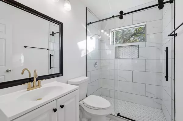 Fort Worth, TX 76134,5345 Hensley DR