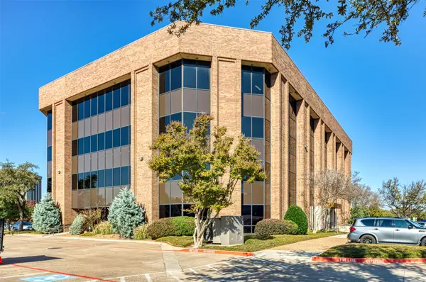 13465 Midway RD #204, Farmers Branch, TX 75244