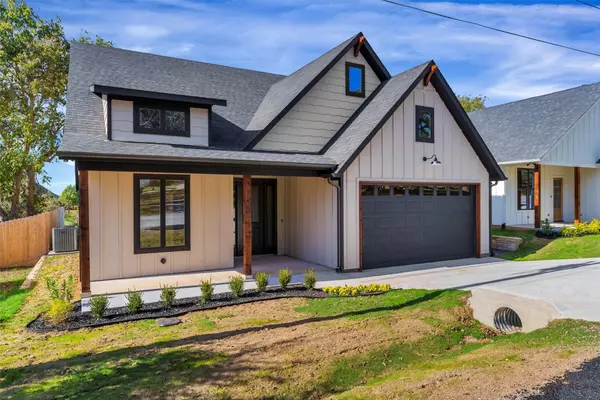 Granbury, TX 76049,1012 Mustang TRL