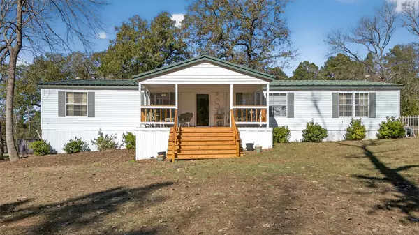 2000 W An County Road 441, Palestine, TX 75803