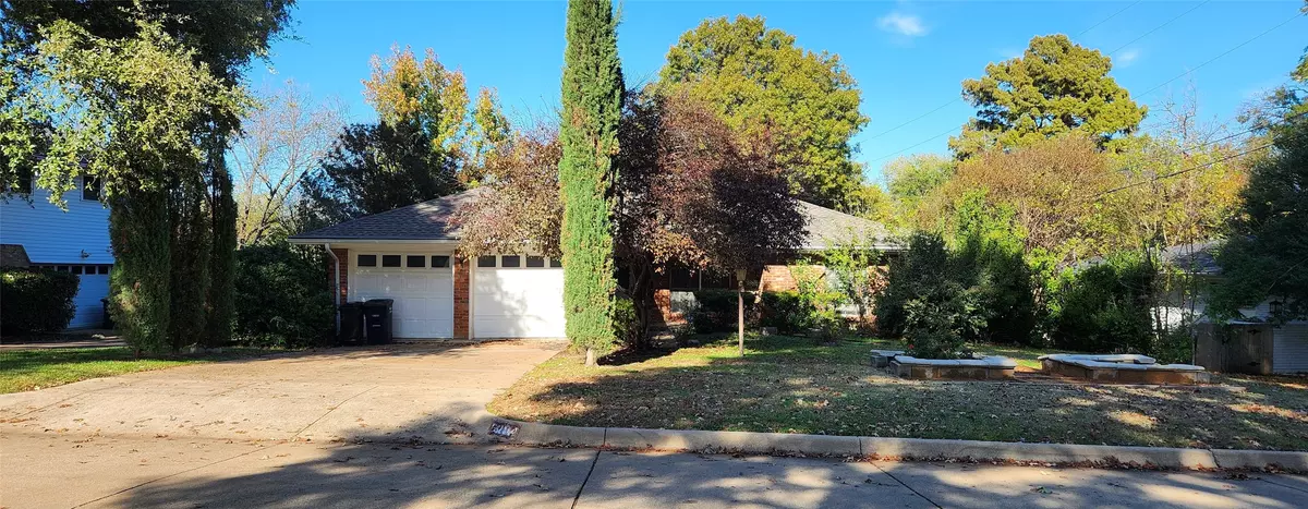 Fort Worth, TX 76133,5204 Winifred DR