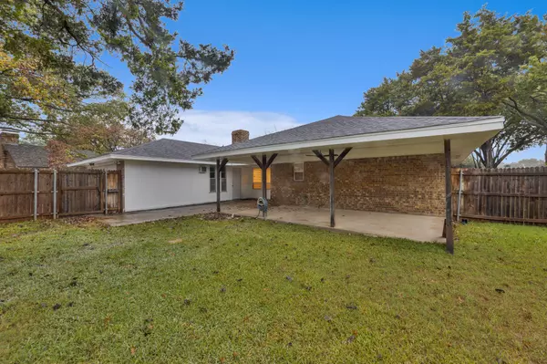 Duncanville, TX 75137,234 Robin Hill LN