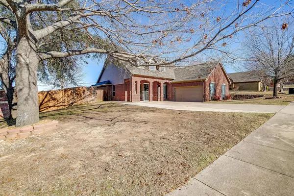 2117 Trace Ridge DR, Weatherford, TX 76087
