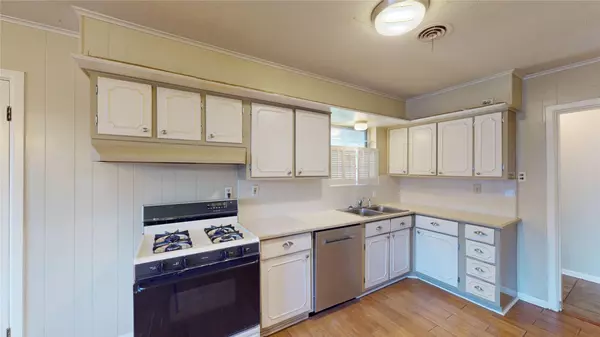 Fort Worth, TX 76133,4936 Cockrell AVE