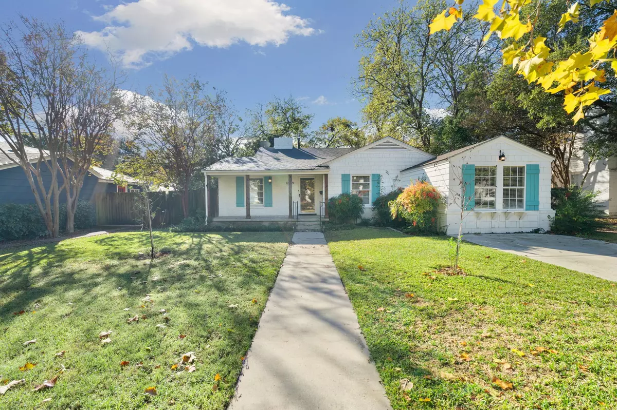 Fort Worth, TX 76116,6333 Locke AVE