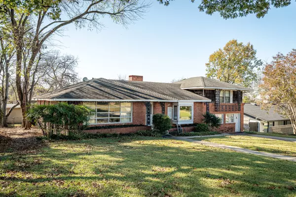 183 Classen DR, Dallas, TX 75218