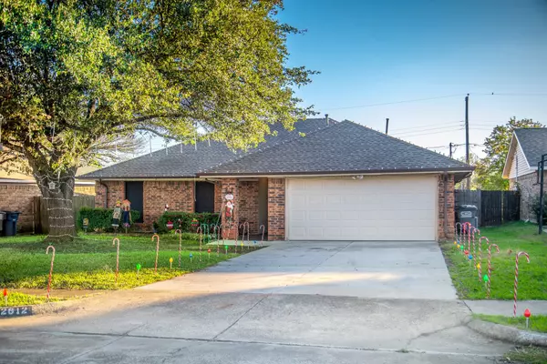 2612 Herring CIR, Sachse, TX 75048