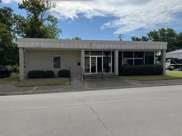 300 N Washington ST, Kaufman, TX 75142