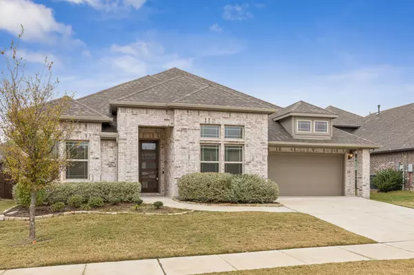 300 Navo RD, Little Elm, TX 75068