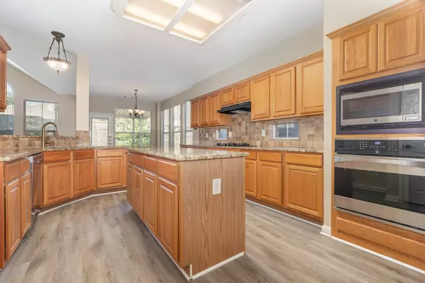 Keller, TX 76248,637 Cottonwood TRL