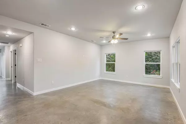 Granbury, TX 76048,2223 Comet TRL