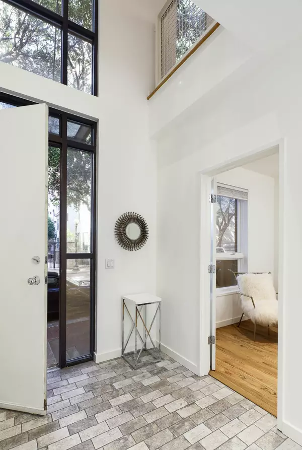 Dallas, TX 75204,2910 Woodside ST