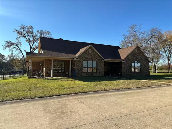 119 Palomita CIR, Athens, TX 75751