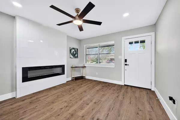 Sherman, TX 75090,604 E Summit ST