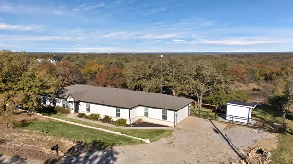 399 Wild Hill Oak DR, Springtown, TX 76082