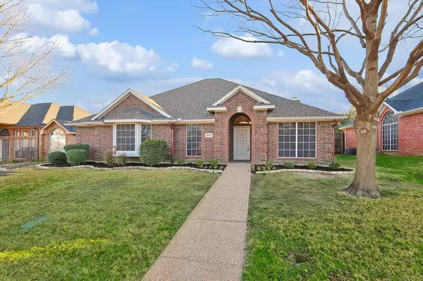 1658 Shannon DR, Lewisville, TX 75077