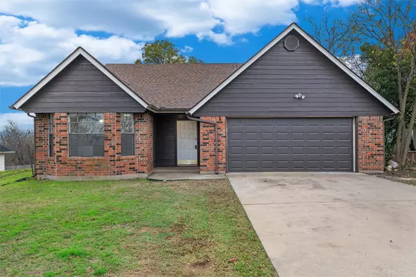 336 Hillcroft RD, Fort Worth, TX 76108