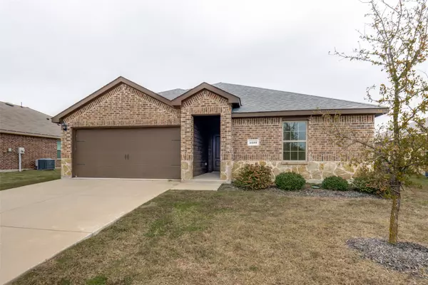1319 Lowhill DR, Royse City, TX 75189